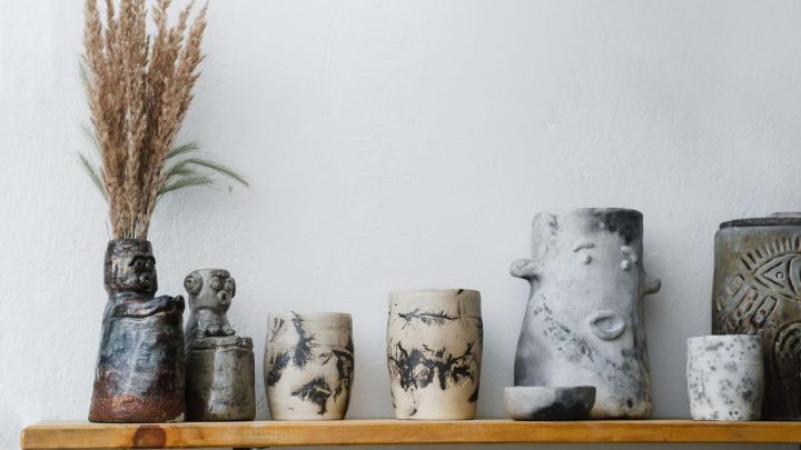 Doniczki o różnych kształtach: klasyczne, kule, misy i wazy